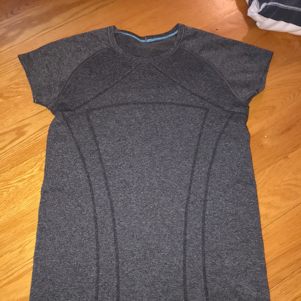 Ivivva shirt size 12